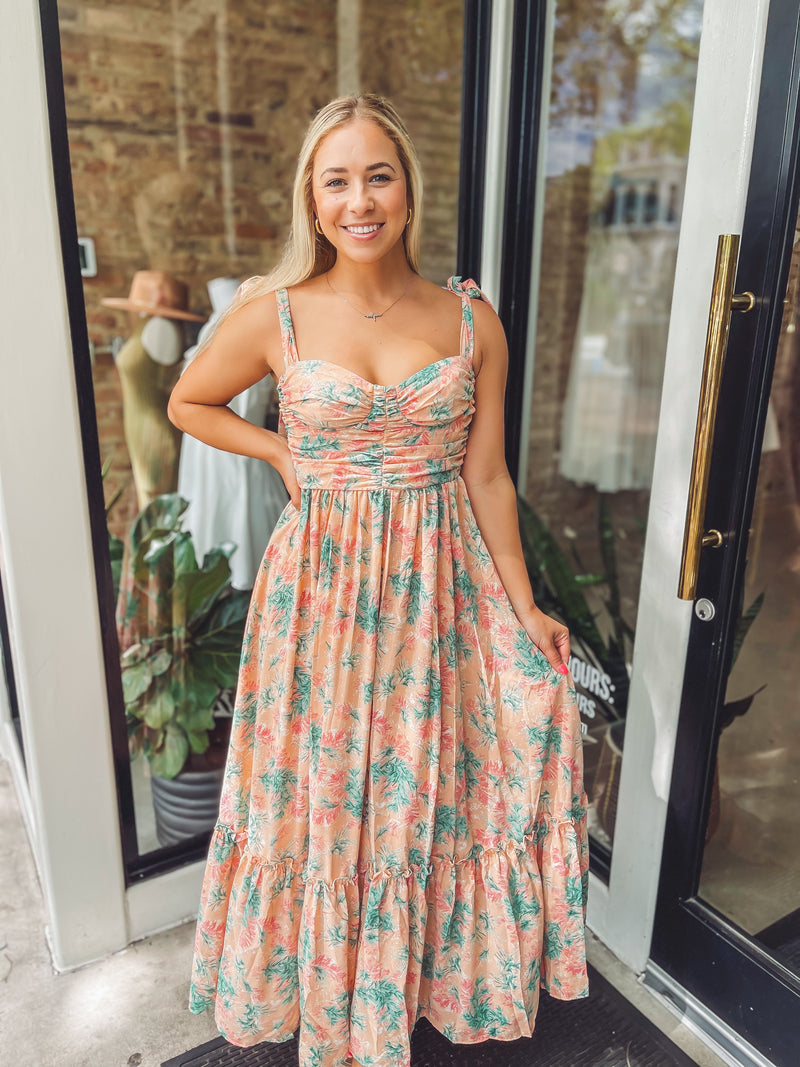 Flowy in floral maxi